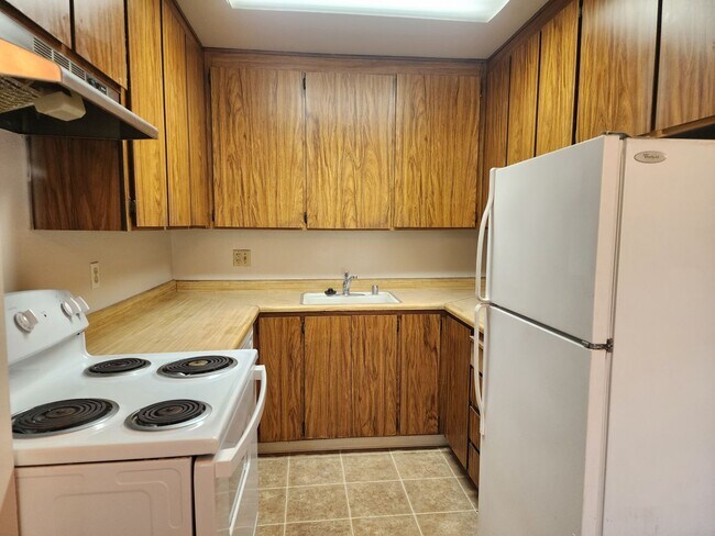 Building Photo - 4-Bedroom, 3-Bath, 2 Car-Garage