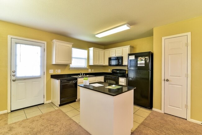 Foto del edificio - 4002 Hollow Cove Ln