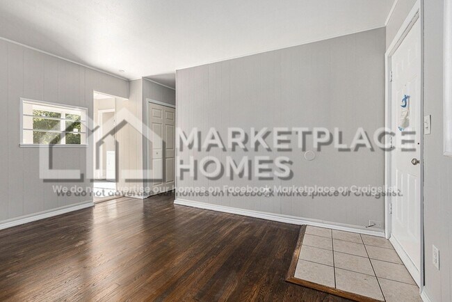 Foto del edificio - 590 Calder Ave