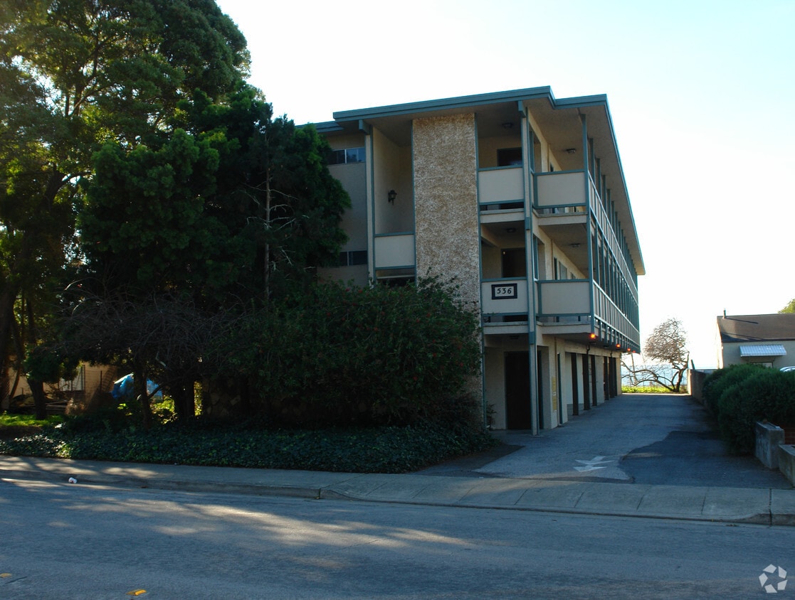 Building Photo - 590-596 Avenue Alhambra