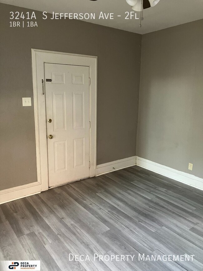 Building Photo - 1 Bedroom Apartment