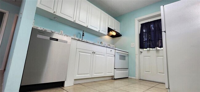 Foto del edificio - 2254 19th Ave SW