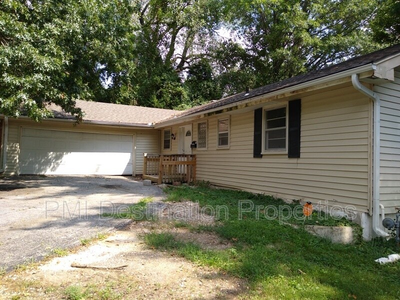 11405 E 61st Terrace, Raytown, MO 64133 House Rental in Raytown, MO