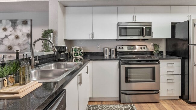 Stainless steel, energy efficient appliances - 5513 110th Ave N