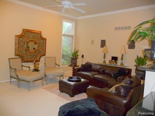 Building Photo - 5999 Orchard Woods Dr
