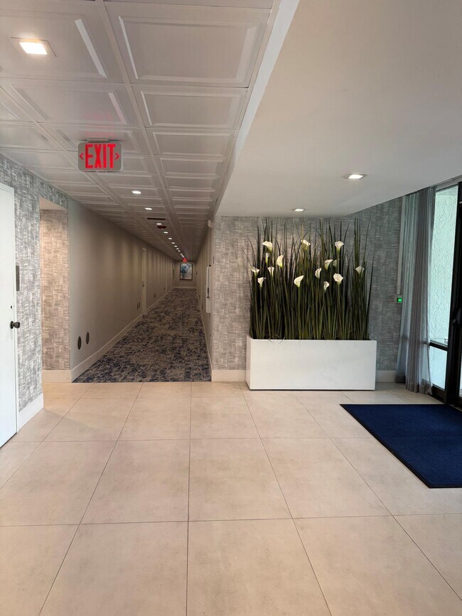 Foto del edificio - 799 Jeffery St