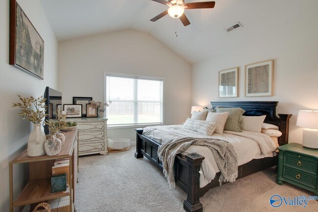 Building Photo - 12900 Tallulah Dr