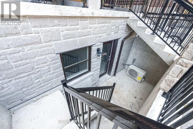 Photo du bâtiment - 15100 Yonge St