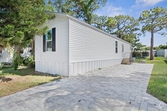 Building Photo - 33 Tangerine Ave