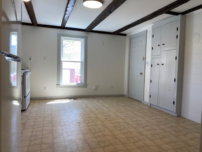 Kitchen/Entry - 65 Danforth Brook Rd