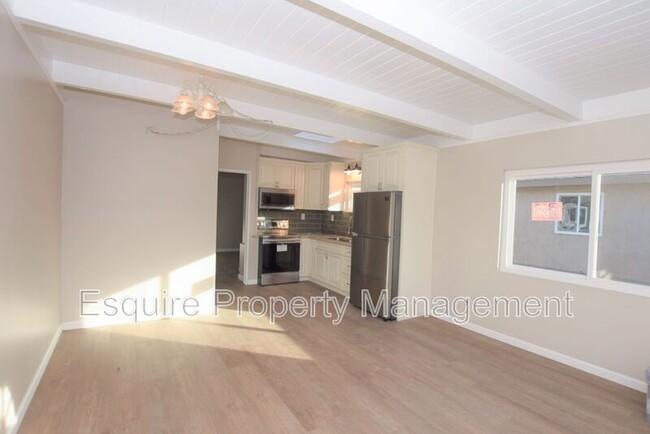 Building Photo - 5510 Driftwood St
