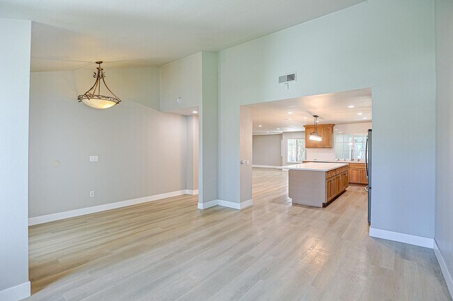 Building Photo - 9909 Merced River Ave