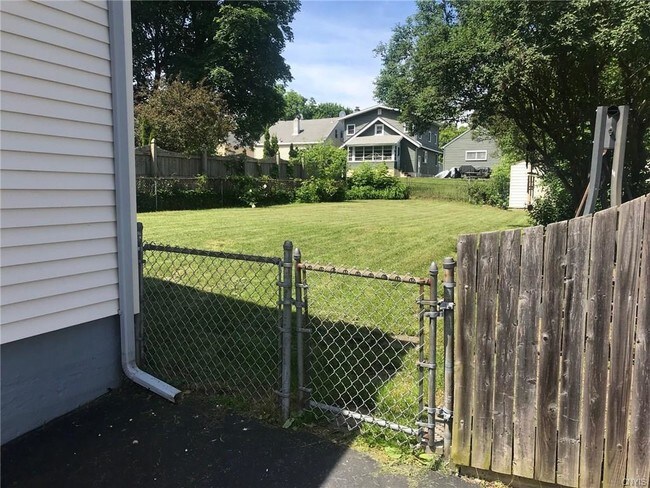 Foto del edificio - 240 Boston St