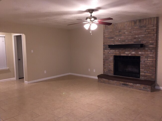 Foto del edificio - 3011 Peacemaker St