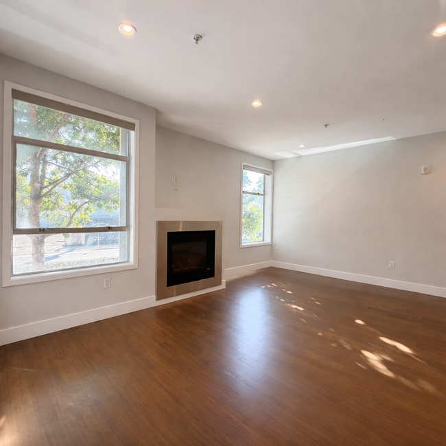 Building Photo - 1738 Lombard St