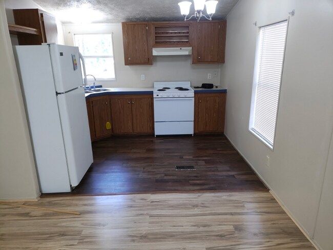 Foto del edificio - 19476 CR 2176