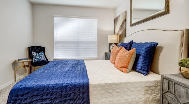 Building Photo - Live Artfully in the Museum District