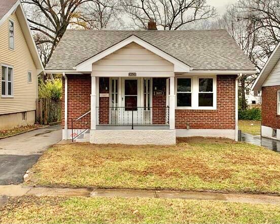 Vista frontal - 3609 Eminence Blvd