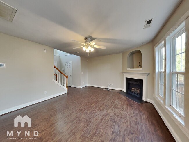 Foto del edificio - 112 Tyler Gate Ln