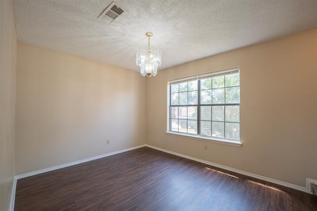 Foto del edificio - 832 Winding Creek Dr