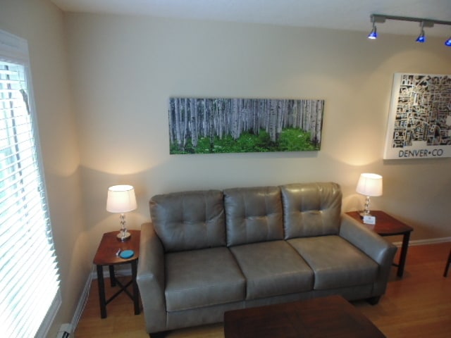 Building Photo - Move In ready Special!!! Fully furnished, ...