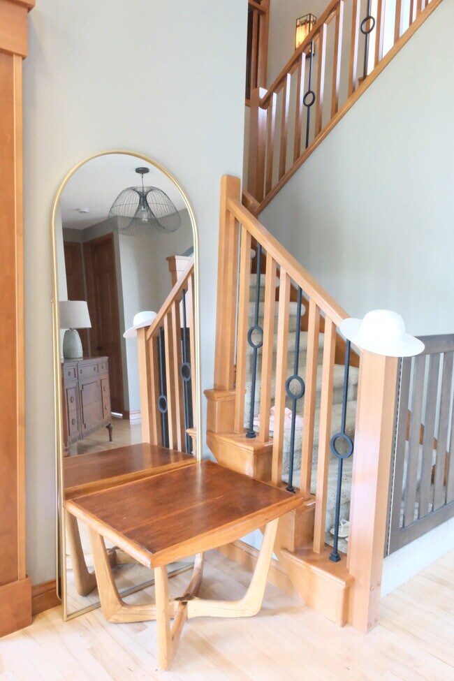 Foto del edificio - 1310 Hanover Ct