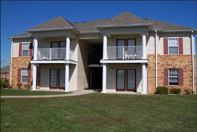 Building Photo - Century Estates Apartments