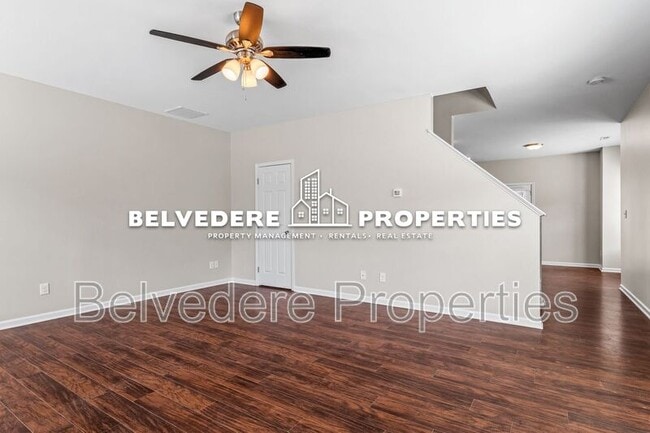 Foto del edificio - 116 Summerland Dr