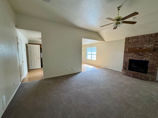 Building Photo - 2801 Bachelor Button Blvd