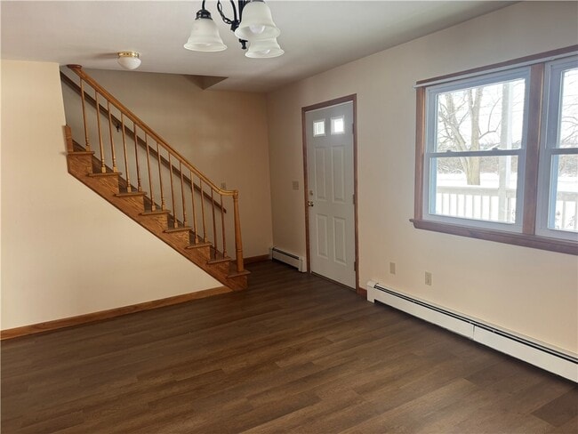 Building Photo - 82 Ridge Rd