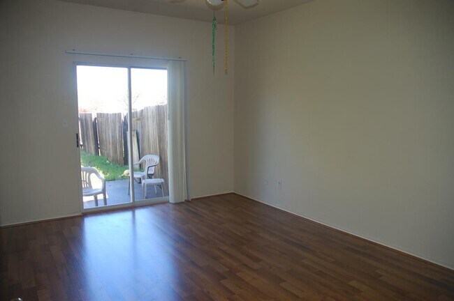 Building Photo - 8700 Weiser Dr