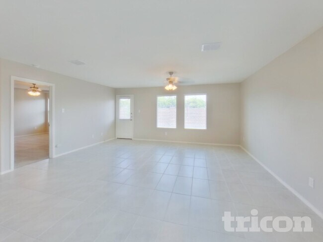 Building Photo - 11816 Mancos Trl
