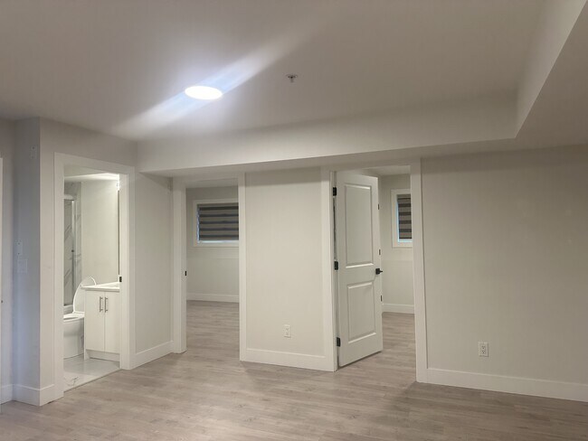 Photo du bâtiment - 36701 Carl Creek Cres