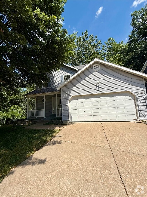 Building Photo - 166 Village Cir Dr