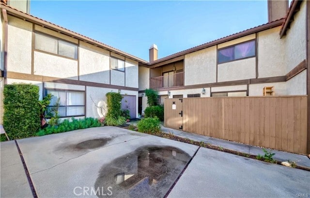 Building Photo - 609 Sartori Ave