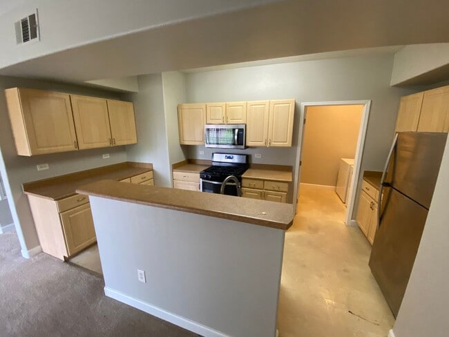 Building Photo - 8250 N Grand Canyon Dr