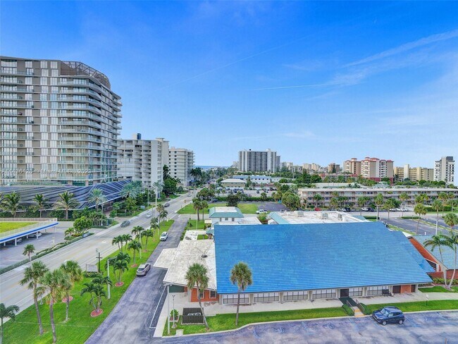 Foto del edificio - 801 N Ocean Blvd