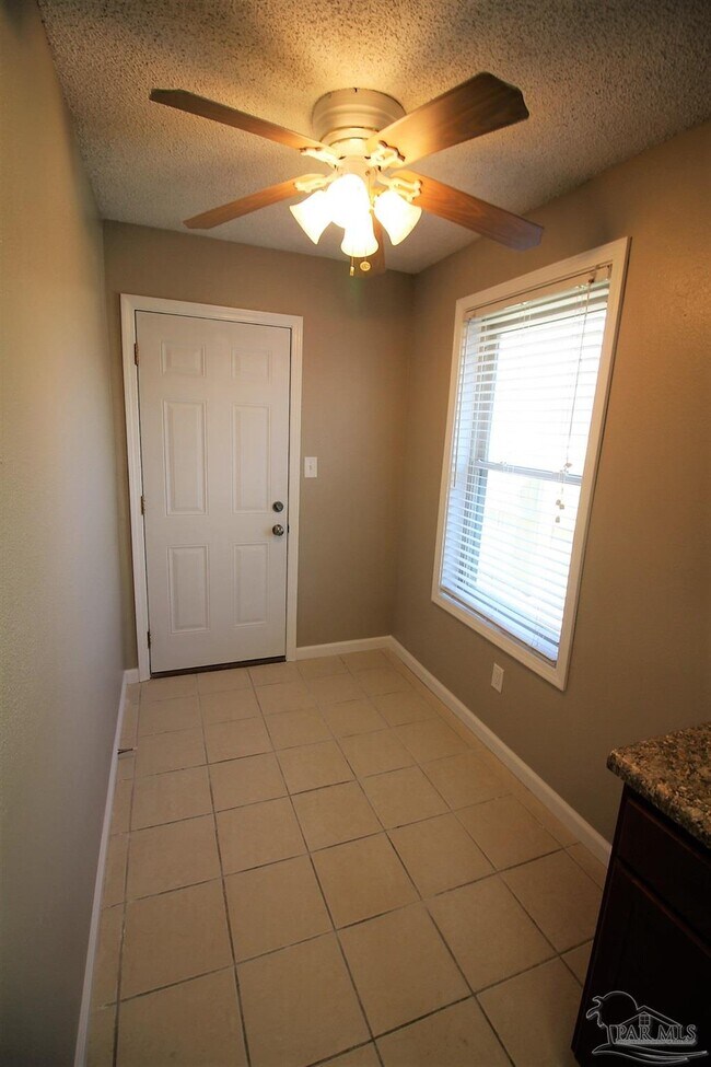 Building Photo - 7660 Old Hickory Dr