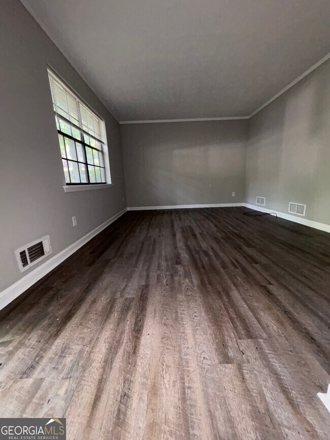 Foto del edificio - 3932 Tanglewood Rd