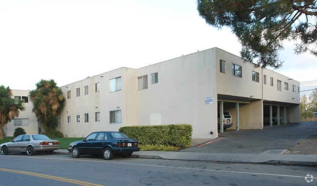 Building Photo - 3499 Agate Dr