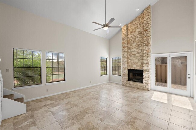 Building Photo - 2201 Lakeway Blvd