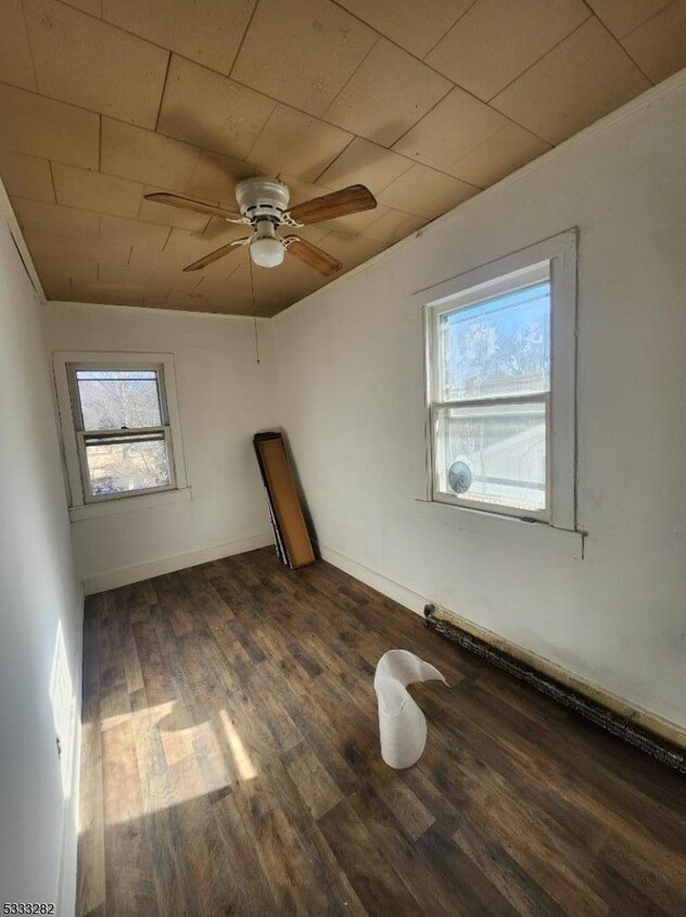 Building Photo - 20 Adams St