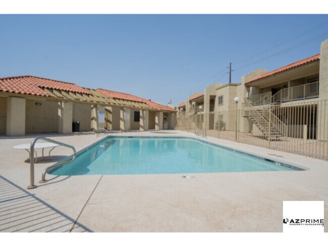 Foto del edificio - Modern Comfort &amp; Prime Location in Mes...