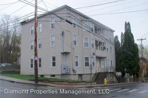 Primary Photo - 32 Root Ave