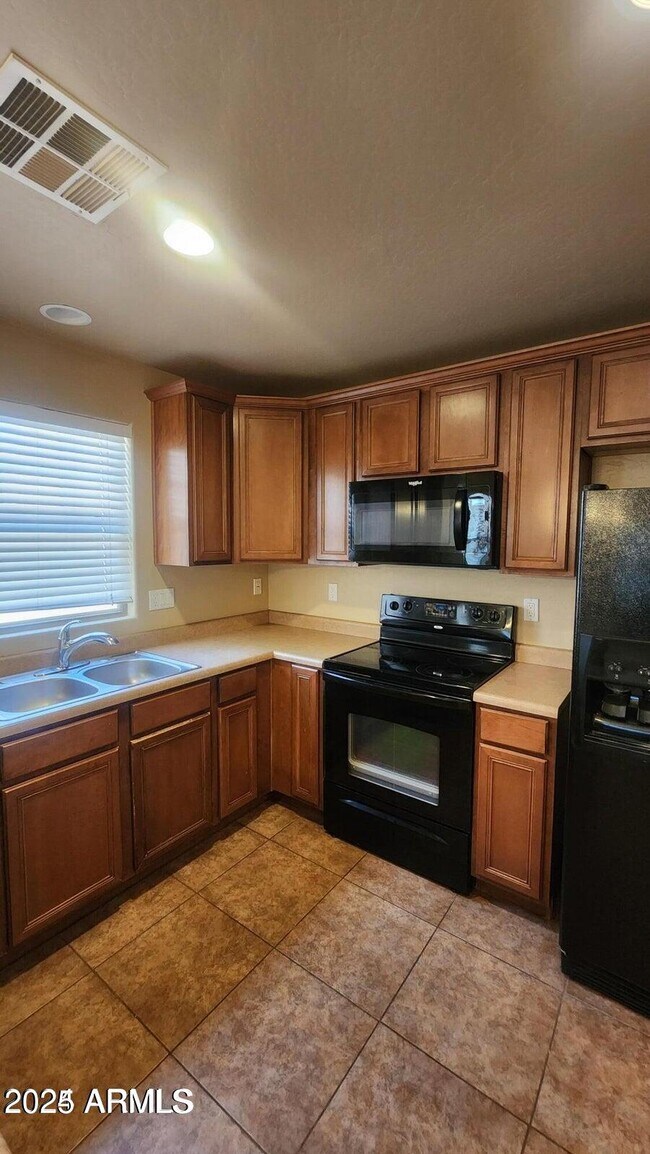 Foto del edificio - 2858 E Megan St