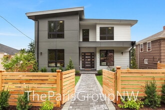 Building Photo - 3632 36th Ave W