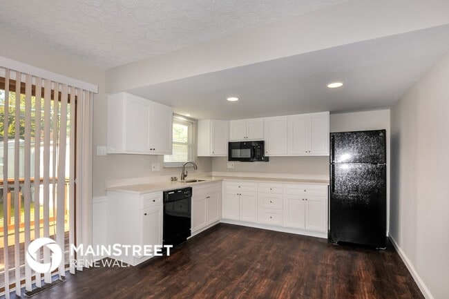 Building Photo - 2703 Arrow Heights Dr