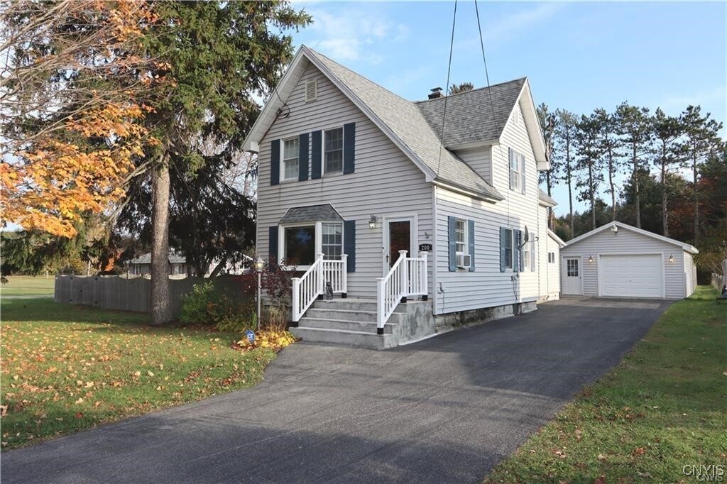 Foto principal - 200 Maple St