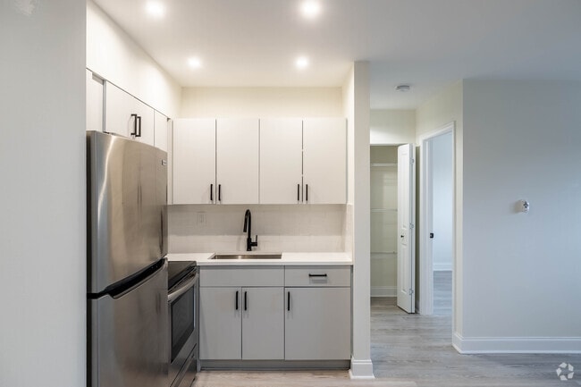 1 BR, 1 BA - 509SF - The Solaire at Las Palmas Village 55+