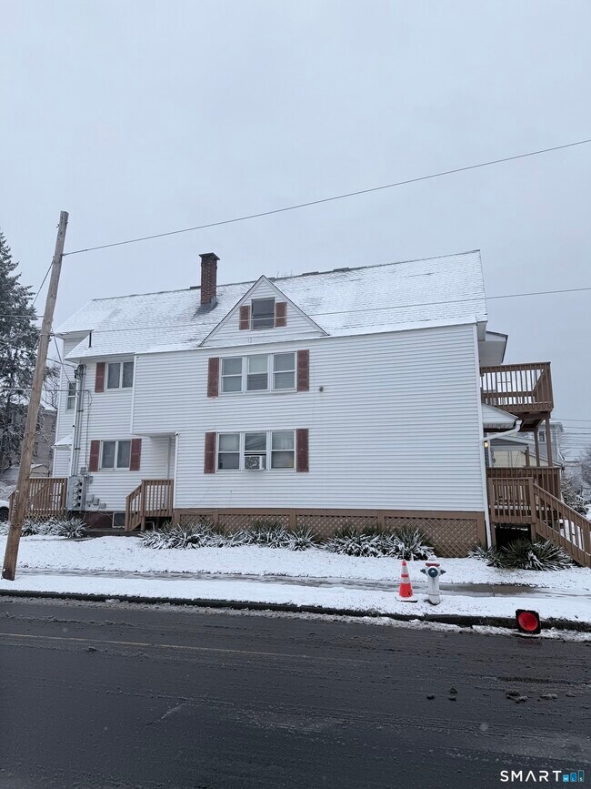 Foto del edificio - 341 Center St